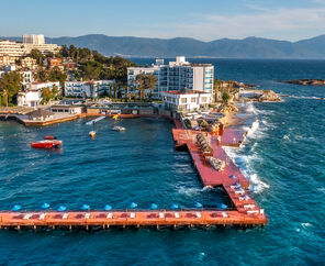Le Bleu Hotel & Resort  5*