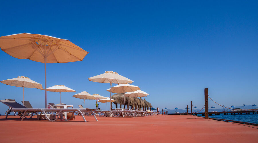 Le Bleu Hotel & Resort  5*
