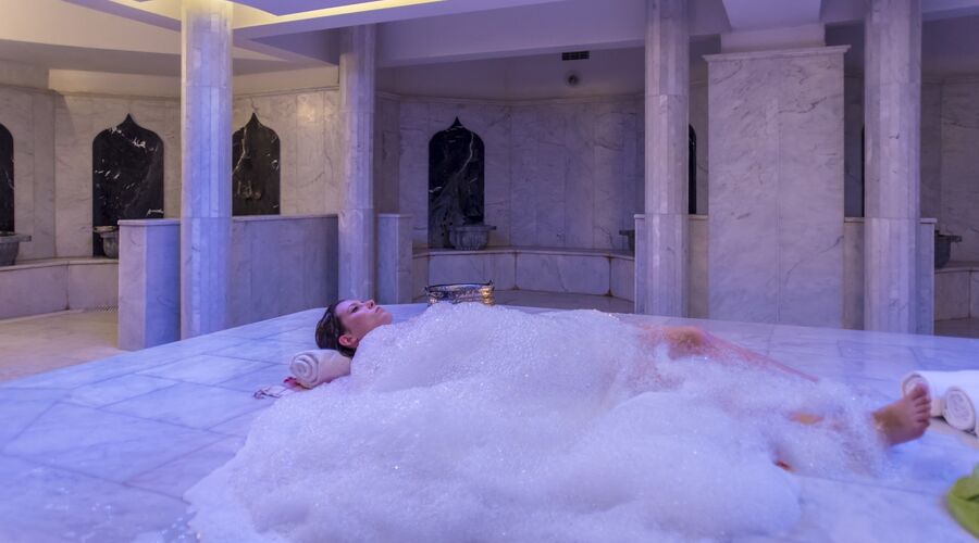Le Bleu Hotel & Resort  5*