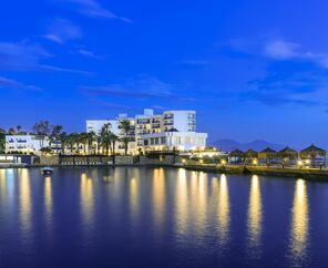 Le Bleu Hotel & Resort  5*