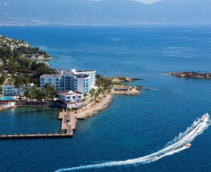 Le Bleu Hotel & Resort  5*