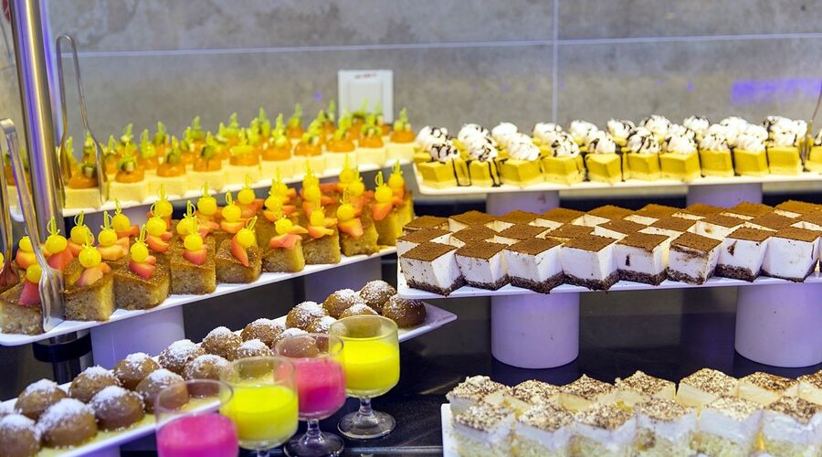 Holiday Park Resort Hotel  5*