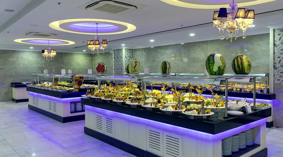 Holiday Park Resort Hotel  5*