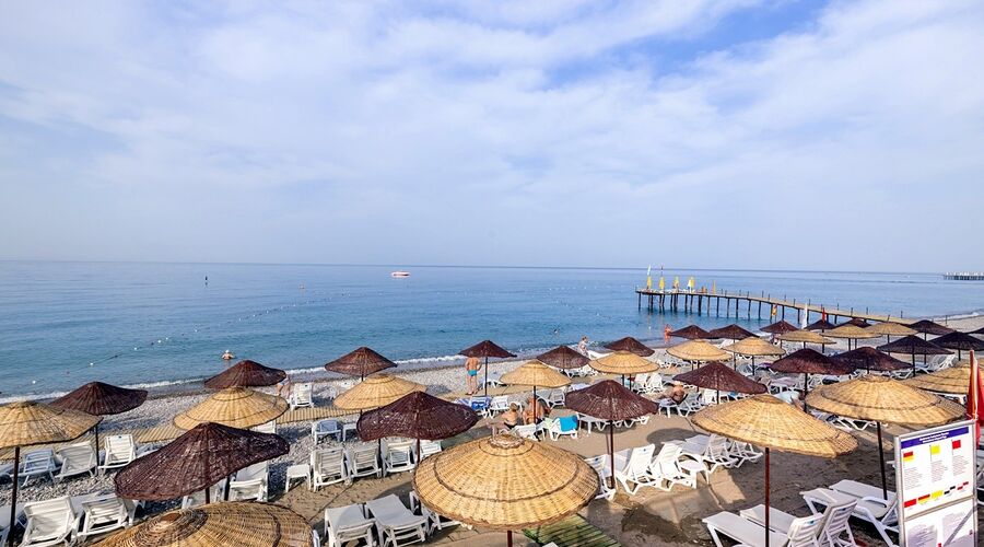 Holiday Park Resort Hotel  5*