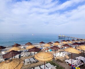 Holiday Park Resort Hotel  5*
