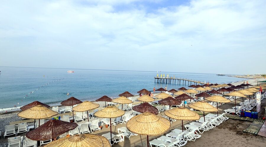 Holiday Park Resort Hotel  5*