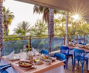 Holiday Park Resort Hotel  5*