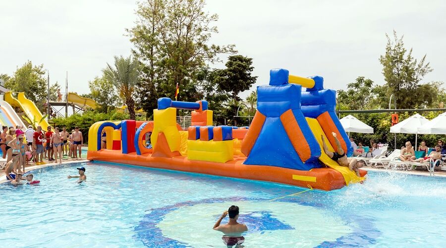 Holiday Park Resort Hotel  5*