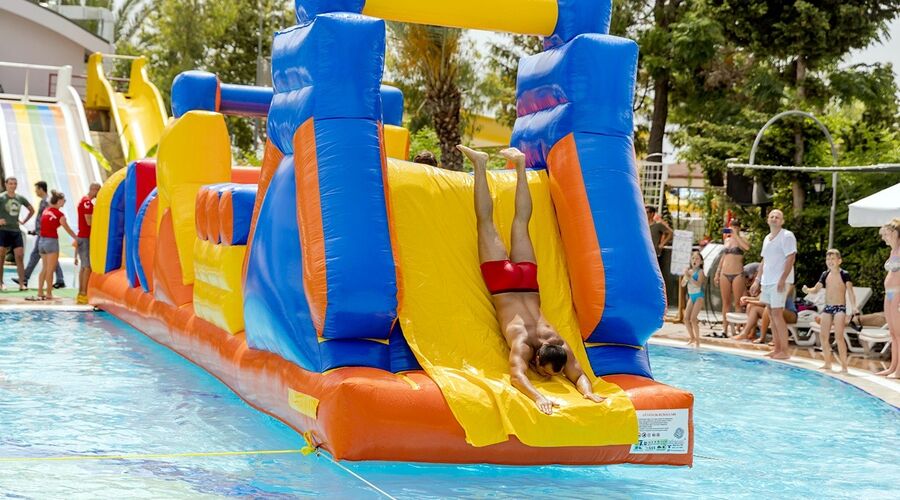 Holiday Park Resort Hotel  5*