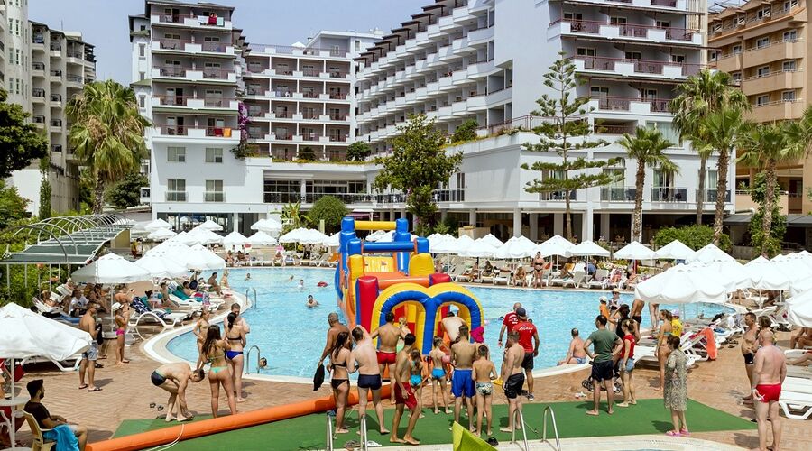 Holiday Park Resort Hotel  5*