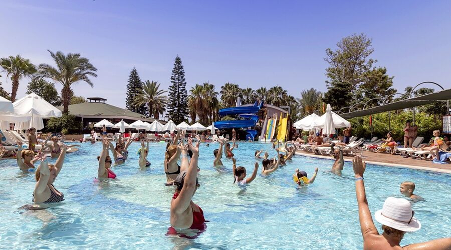 Holiday Park Resort Hotel  5*