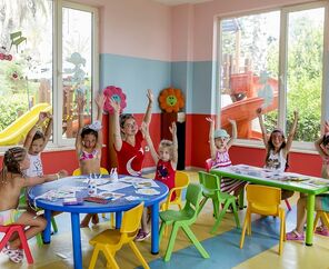 Holiday Park Resort Hotel  5*