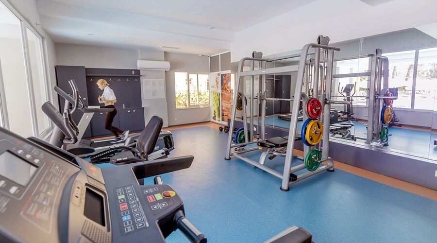 Holiday Park Resort Hotel  5*