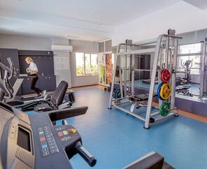 Holiday Park Resort Hotel  5*