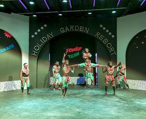 Holiday Garden Hotel   5*