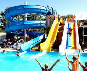 Holiday Garden Hotel   5*