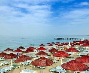 Holiday Garden Hotel   5*