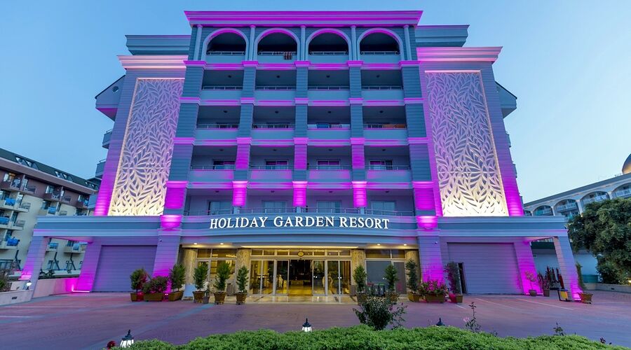 Holiday Garden Hotel   5*