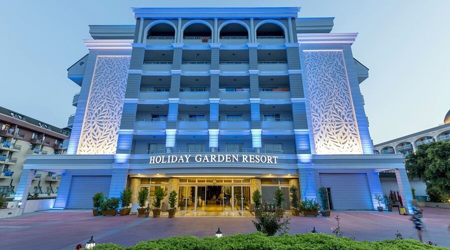 Holiday Garden Hotel   5*