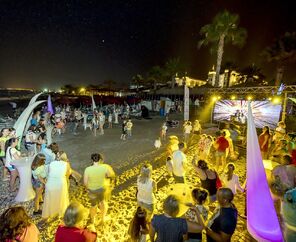 Holiday Garden Hotel   5*