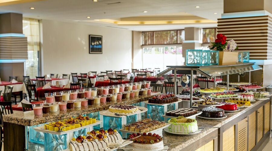 Holiday Garden Hotel   5*