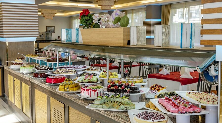 Holiday Garden Hotel   5*