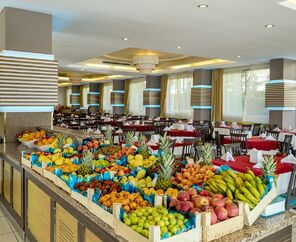 Holiday Garden Hotel   5*