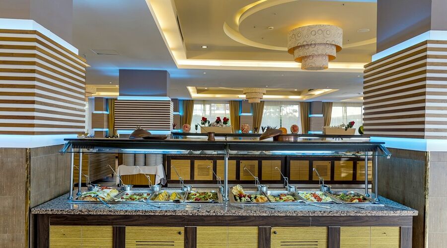 Holiday Garden Hotel   5*