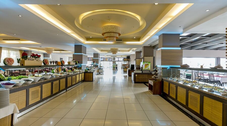 Holiday Garden Hotel   5*