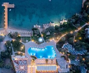 DoubleTree By Hilton Bodrum Işıl Club Resort  5*