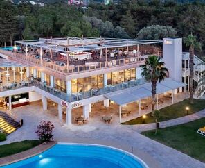 DoubleTree By Hilton Bodrum Işıl Club Resort  5*