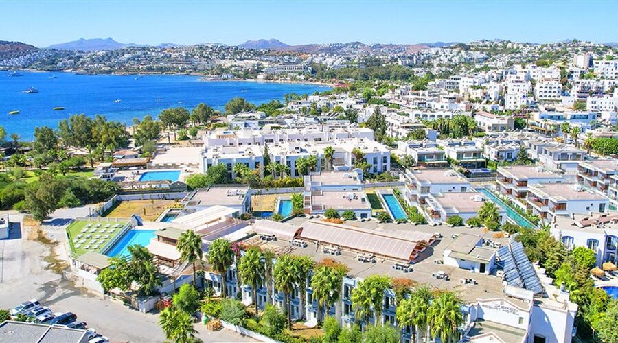 Smart Stay Beach & Spa  4*