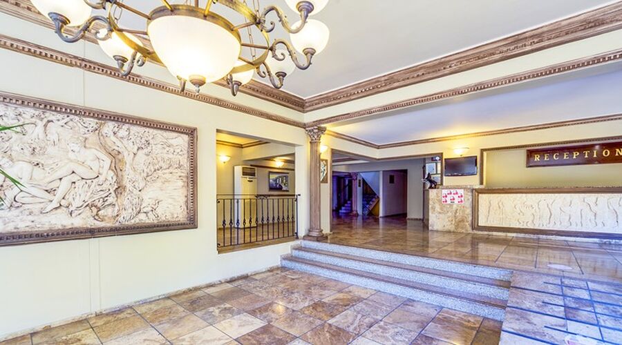 Smart Stay Beach & Spa  4*