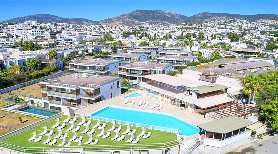 Smart Stay Beach & Spa  4*