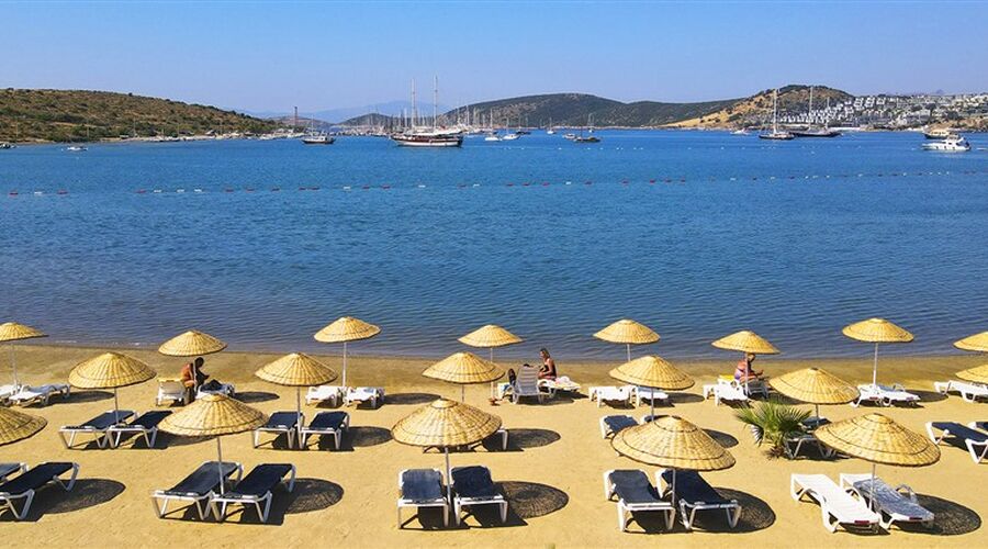 Smart Stay Beach & Spa  4*