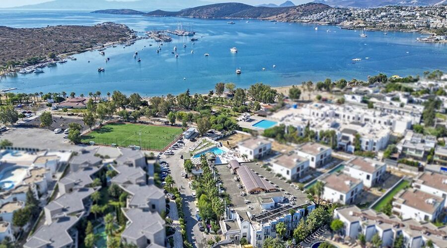 Smart Stay Beach & Spa  4*