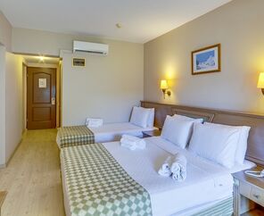 Smart Stay Beach & Spa  4*