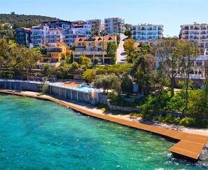 Roseira Beach Resort  4*