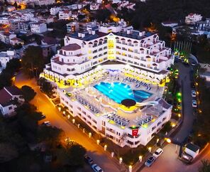 Roseira Beach Resort  4*