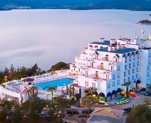 Roseira Beach Resort  4*