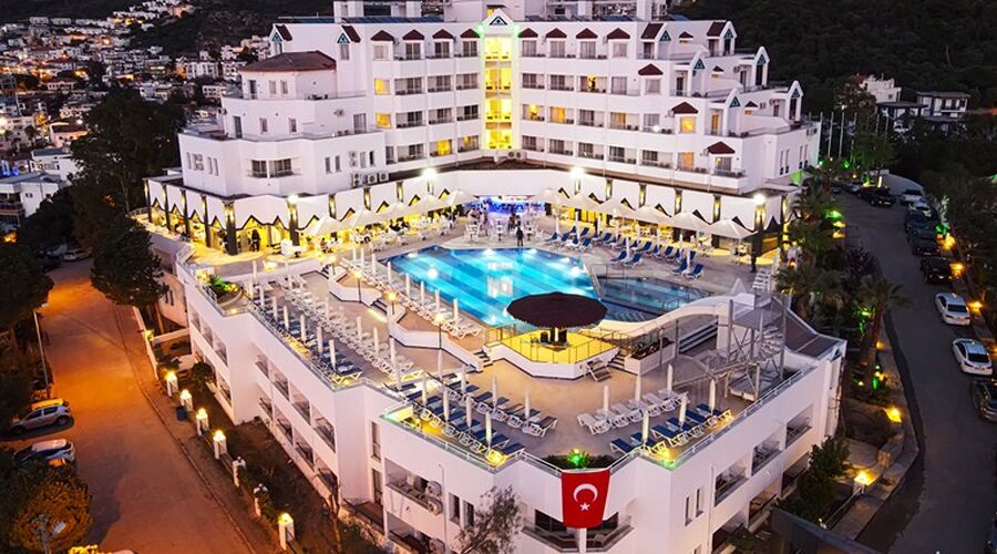 Roseira Beach Resort  4*