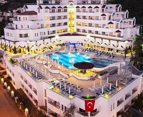 Roseira Beach Resort  4*