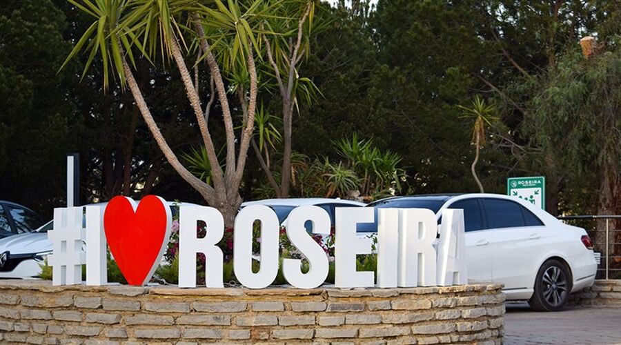 Roseira Beach Resort  4*