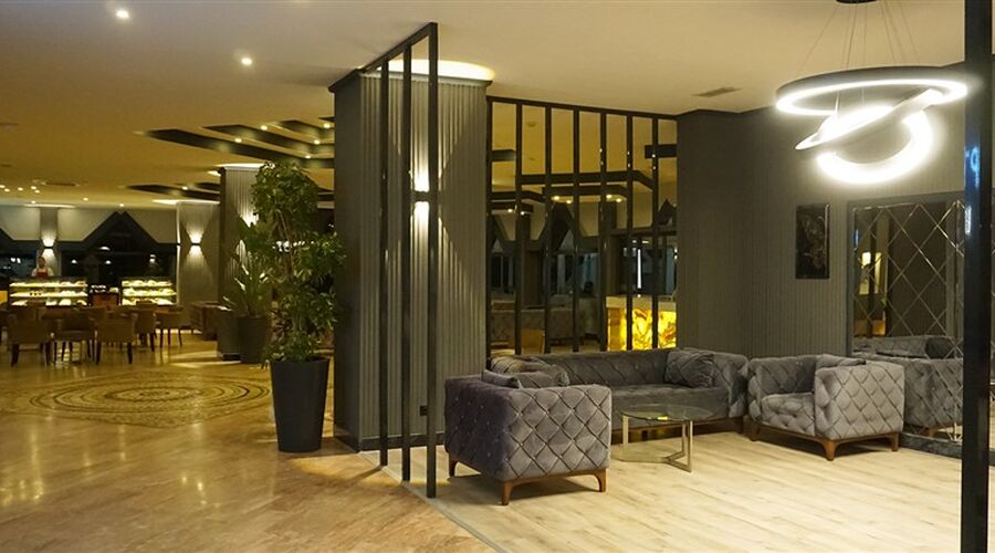 Roseira Beach Resort  4*