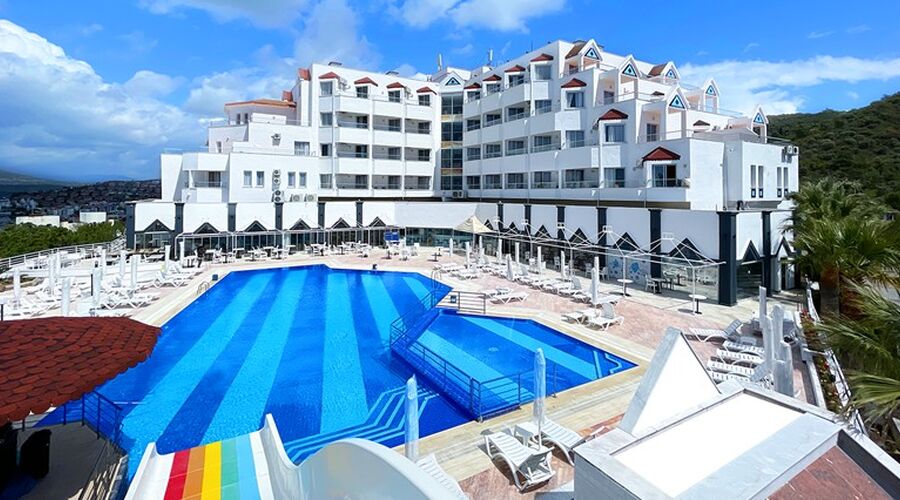 Roseira Beach Resort  4*