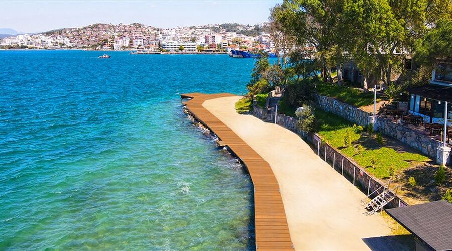 Roseira Beach Resort  4*