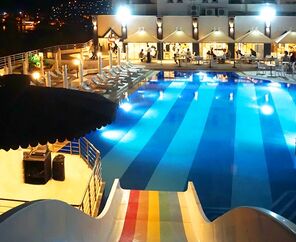 Roseira Beach Resort  4*