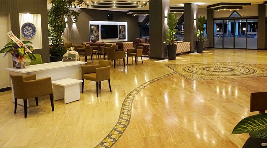 Roseira Beach Resort  4*