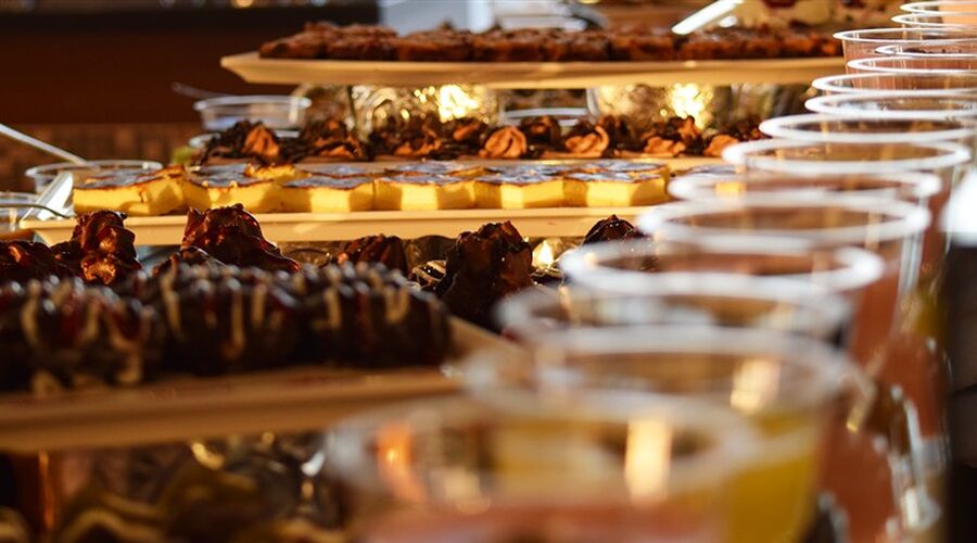 Roseira Beach Resort  4*