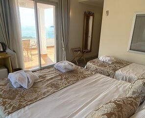 Roseira Beach Resort  4*